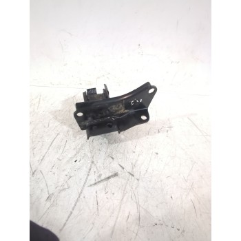 SOPORTE MOTOR IZQUIERDO 123720R010 