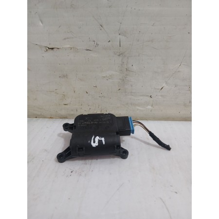 Recambio de motor apertura trampilla para seat leon (1p1) 1.9 tdi referencia OEM IAM 0132801341  