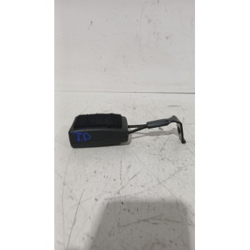 ENGANCHE CINTURON TRASERO DERECHO N13128019 