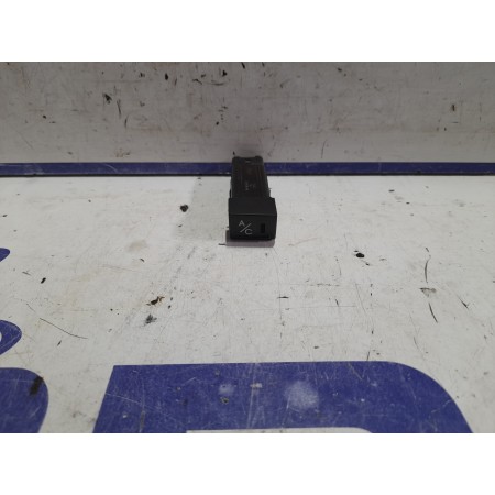 Recambio de interruptor para hyundai getz (tb) 1.1 12v cat referencia OEM IAM 9725922000  