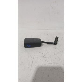 ENGANCHE CINTURON TRASERO CENTRAL N13128018 