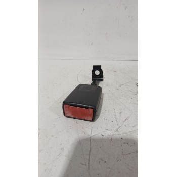 Recambio de enganche cinturon trasero central para opel astra h gtc (a04) 1.7 cdti (l08) referencia OEM IAM N13128018  