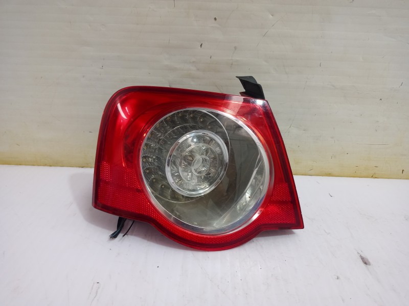 Recambio de piloto trasero izquierdo para volkswagen passat berlina (3c2) individual referencia OEM IAM 3C5945095H  