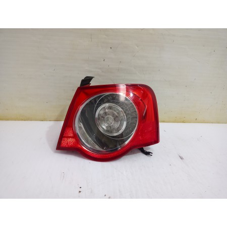 Recambio de piloto trasero derecho para volkswagen passat berlina (3c2) individual referencia OEM IAM 3C5945096H  