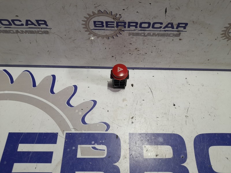 Recambio de warning para hyundai getz (tb) 1.1 12v cat referencia OEM IAM 945201C000  