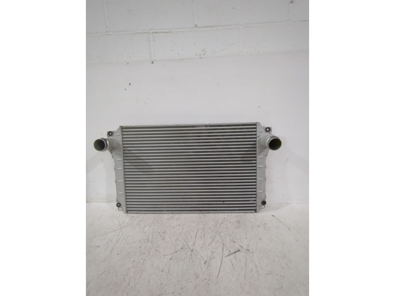 Recambio de intercooler para toyota avensis sedán (_t25_) 2.0 d-4d (adt250_) referencia OEM IAM 179400R010  