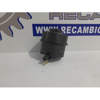 Recambio de deposito servo para iveco daily furgón 2.3 diesel cat referencia OEM IAM 504073722  
