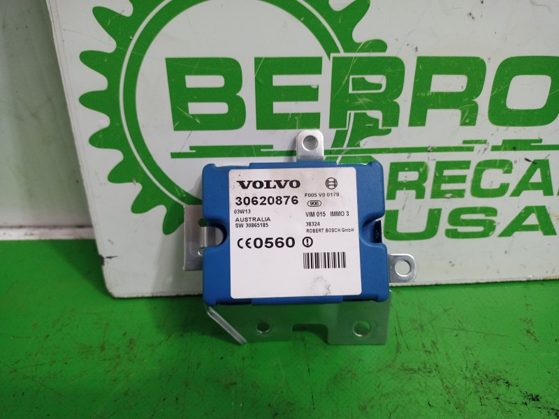 Recambio de centralita inmovilizador para volvo s40 berlina 1.6 cat referencia OEM IAM 30620876  