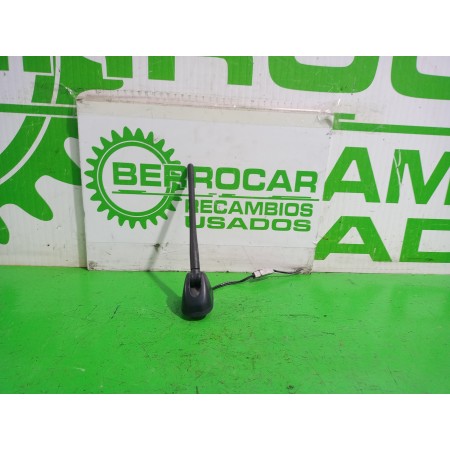 Recambio de antena para nissan juke (f15) acenta referencia OEM IAM 282081KA0A  