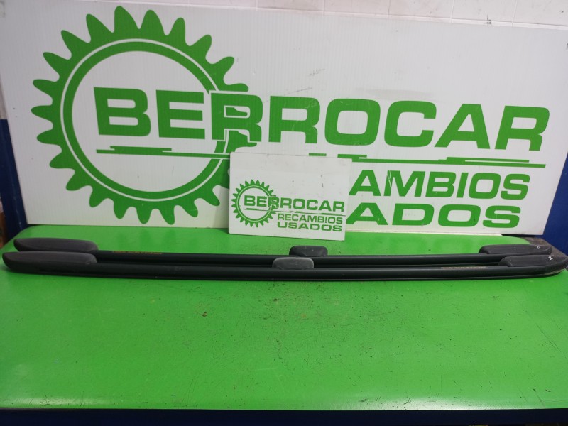 Recambio de barras techo para kia sorento 2.5 crdi cat referencia OEM IAM 867993E000  