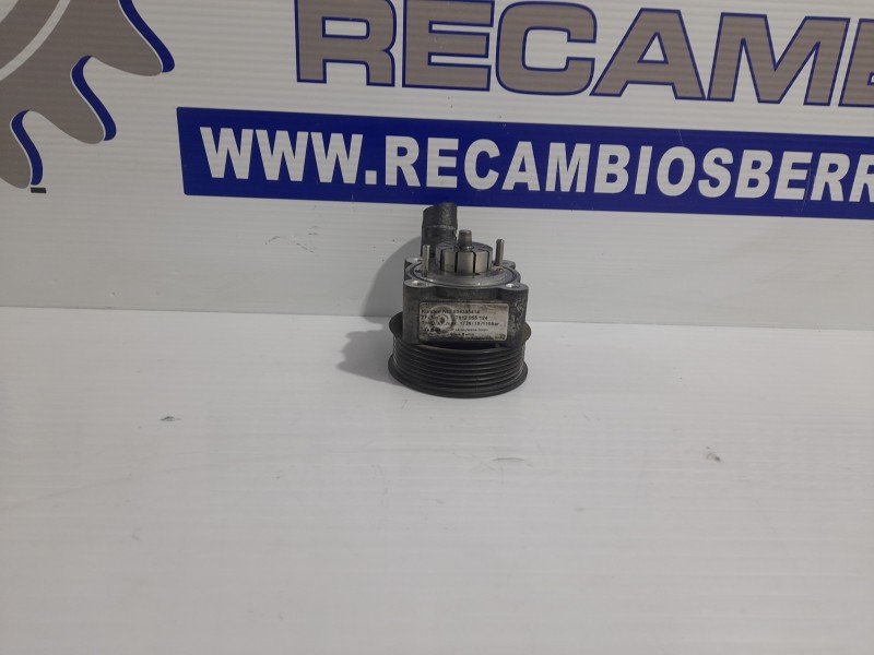 Recambio de bomba direccion para iveco daily furgón 2.3 diesel cat referencia OEM IAM 504385414  
