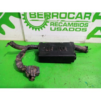 Recambio de caja reles / fusibles para nissan juke (f15) acenta referencia OEM IAM 7154722330  