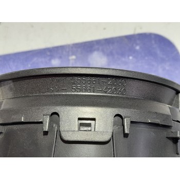 Recambio de aireadores para toyota rav 4 2.2 d-4d cat referencia OEM IAM 4556612030  