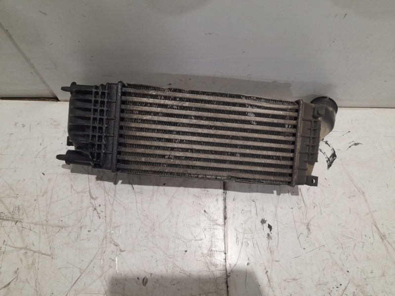 Recambio de intercooler para citroën c5 berlina 1.6 16v hdi fap referencia OEM IAM 9657073480  