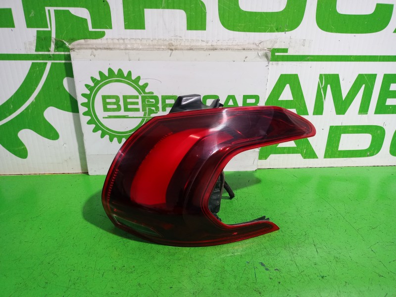 Recambio de piloto trasero derecho para peugeot 2008 (--.2013) allure referencia OEM IAM 9678074380  