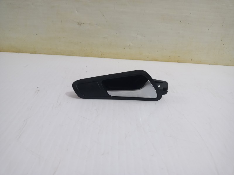 Recambio de maneta interior delantera derecha para volkswagen passat berlina (3c2) individual referencia OEM IAM 3C1837114  
