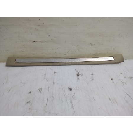 Recambio de moldura izquierda para mercedes-benz clase a (w169) a 200 cdi (169.008) referencia OEM IAM A1696801174  