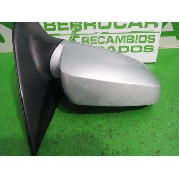Recambio de retrovisor derecho para kia sorento 2.5 crdi cat referencia OEM IAM E11015754  