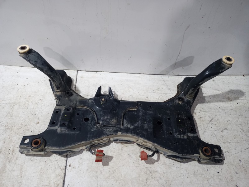 Recambio de puente delantero para ford focus berlina (cap) trend referencia OEM IAM 1734687  