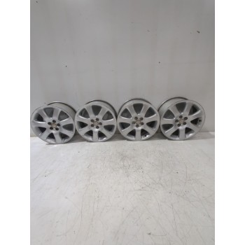 JUEGO LLANTAS 4261105260 