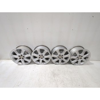 Recambio de juego llantas para toyota avensis sedán (_t25_) 2.0 d-4d (adt250_) referencia OEM IAM 4261105260  