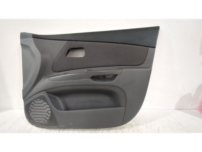 Recambio de guarnecido puerta delantera derecha para kia rio ii (jb) 1.5 crdi referencia OEM IAM 823201W010  