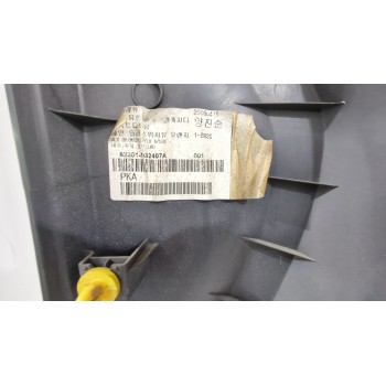 Recambio de guarnecido puerta delantera izquierda para kia rio ii (jb) 1.5 crdi referencia OEM IAM 82330-1G0107A  