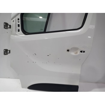 Recambio de puerta delantera izquierda para renault trafic furgón l1h1 2,7t referencia OEM IAM 801010179R  