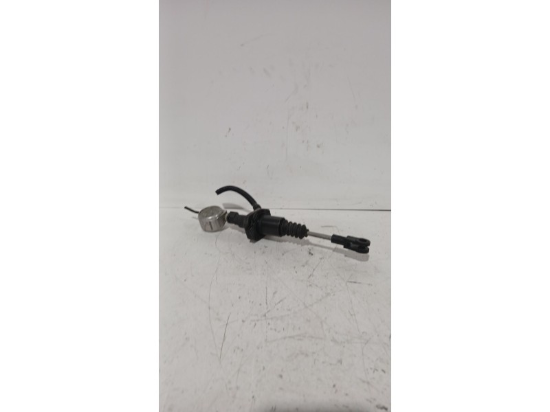 Recambio de bombin embrague para opel astra h gtc (a04) 1.7 cdti (l08) referencia OEM IAM 90523769  