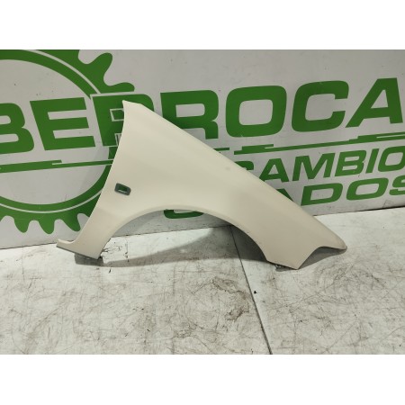 Recambio de aleta delantera derecha para volvo s40 berlina 1.6 cat referencia OEM IAM 30802307  