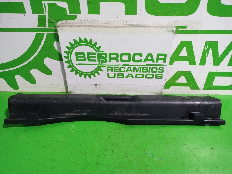Recambio de moldura para nissan juke (f15) acenta referencia OEM IAM 849921KA2A  