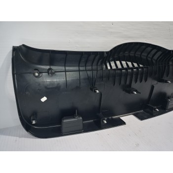 Recambio de guarnecido porton trasero para ford focus berlina (cap) trend referencia OEM IAM 4M51A40411A  