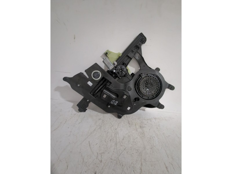 Recambio de elevalunas delantero derecho para peugeot rifter 1.5 bluehdi 100 referencia OEM IAM 9840175580  