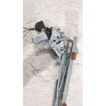 Recambio de elevalunas delantero derecho para toyota auris (_e15_) 1.6 (zre151_) referencia OEM IAM 6981002320  