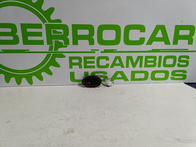 Recambio de altavoz para iveco daily caja cerrada (2006 =>) 3.0 diesel referencia OEM IAM 504098813  