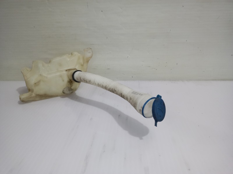 Recambio de deposito limpia para citroën c4 grand picasso avatar referencia OEM IAM 9681860980  