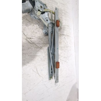 Recambio de elevalunas delantero derecho para toyota auris (_e15_) 1.6 (zre151_) referencia OEM IAM 6981002320  