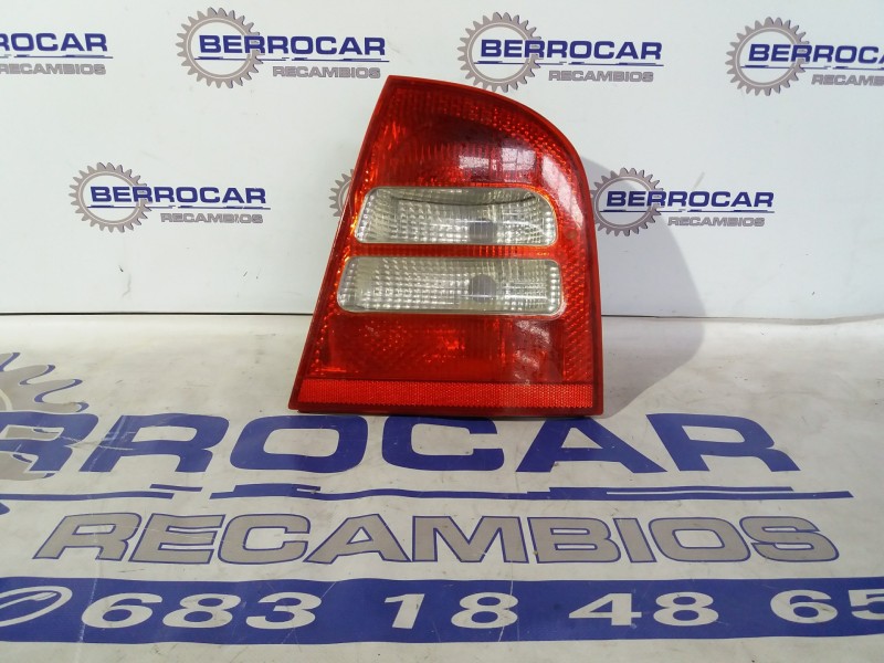 Recambio de piloto trasero derecho para skoda octavia berlina (1u2) 1.9 tdi referencia OEM IAM 1U6945112A  