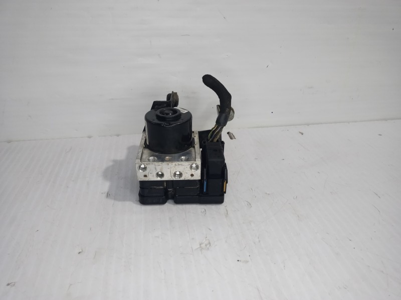 Recambio de abs para ford focus berlina (cap) trend referencia OEM IAM 3M512M110JA  