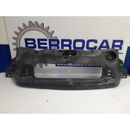 Recambio de panel frontal para iveco daily furgón 2.3 diesel cat referencia OEM IAM 3800957976673  