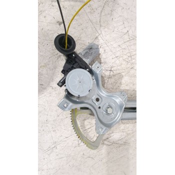 Recambio de elevalunas delantero derecho para toyota auris (_e15_) 1.6 (zre151_) referencia OEM IAM 6981002320  