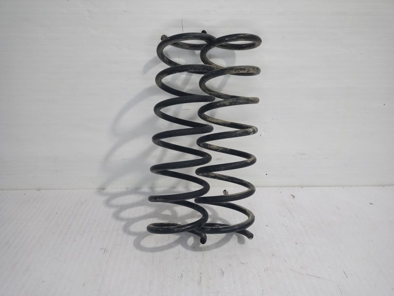 Recambio de muelle amortiguacion para ford focus berlina (cap) trend referencia OEM IAM 1335393  
