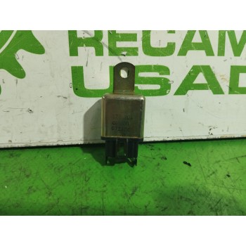 Recambio de rele para volvo s40 berlina 1.6 cat referencia OEM IAM 521A043  
