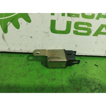 Recambio de rele para volvo s40 berlina 1.6 cat referencia OEM IAM 521A043  