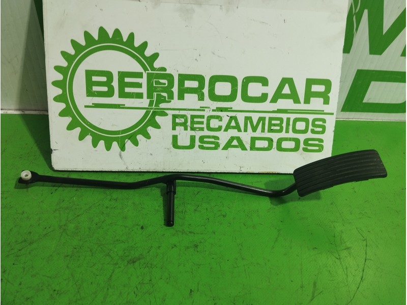 Recambio de pedal acelerador para volvo s40 berlina 1.6 cat referencia OEM IAM 30865642  