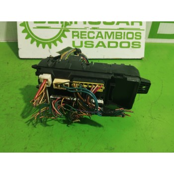Recambio de caja reles / fusibles para volvo s40 berlina 1.6 cat referencia OEM IAM 30807016  
