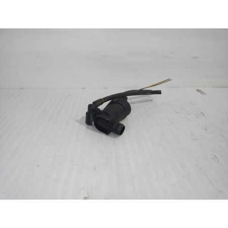 Recambio de bomba limpia para ford focus berlina (cap) trend referencia OEM IAM 1357105  