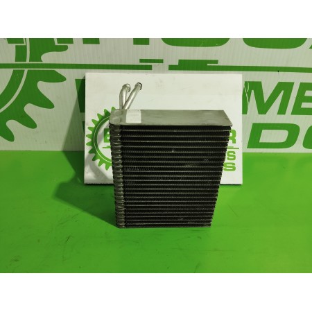 Recambio de evaporador aire acondicionado para renault megane ii familiar 1.9 dci diesel referencia OEM IAM 047080505  
