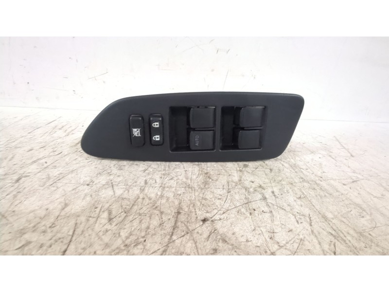 Recambio de mando elevalunas delantero izquierdo para toyota auris (_e15_) 1.6 (zre151_) referencia OEM IAM 8482002230  