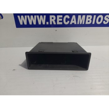 Recambio de moldura para iveco daily furgón 2.3 diesel cat referencia OEM IAM 5801560805  